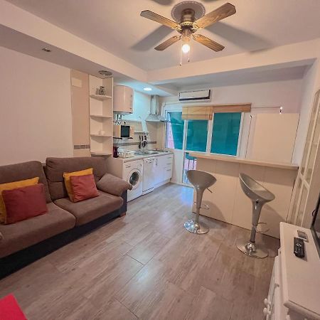 Bonito Apartamento Cerca Del Puerto Малага Экстерьер фото