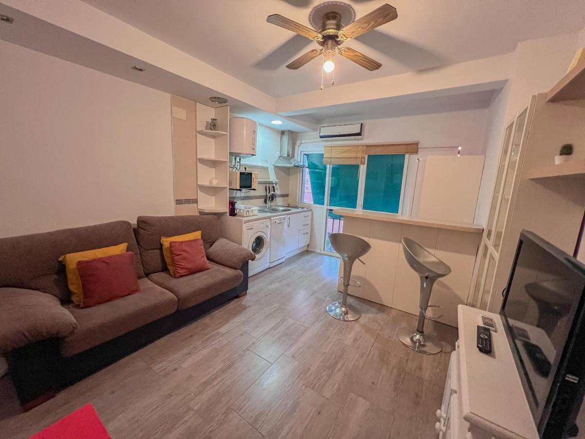 Bonito Apartamento Cerca Del Puerto Малага Экстерьер фото