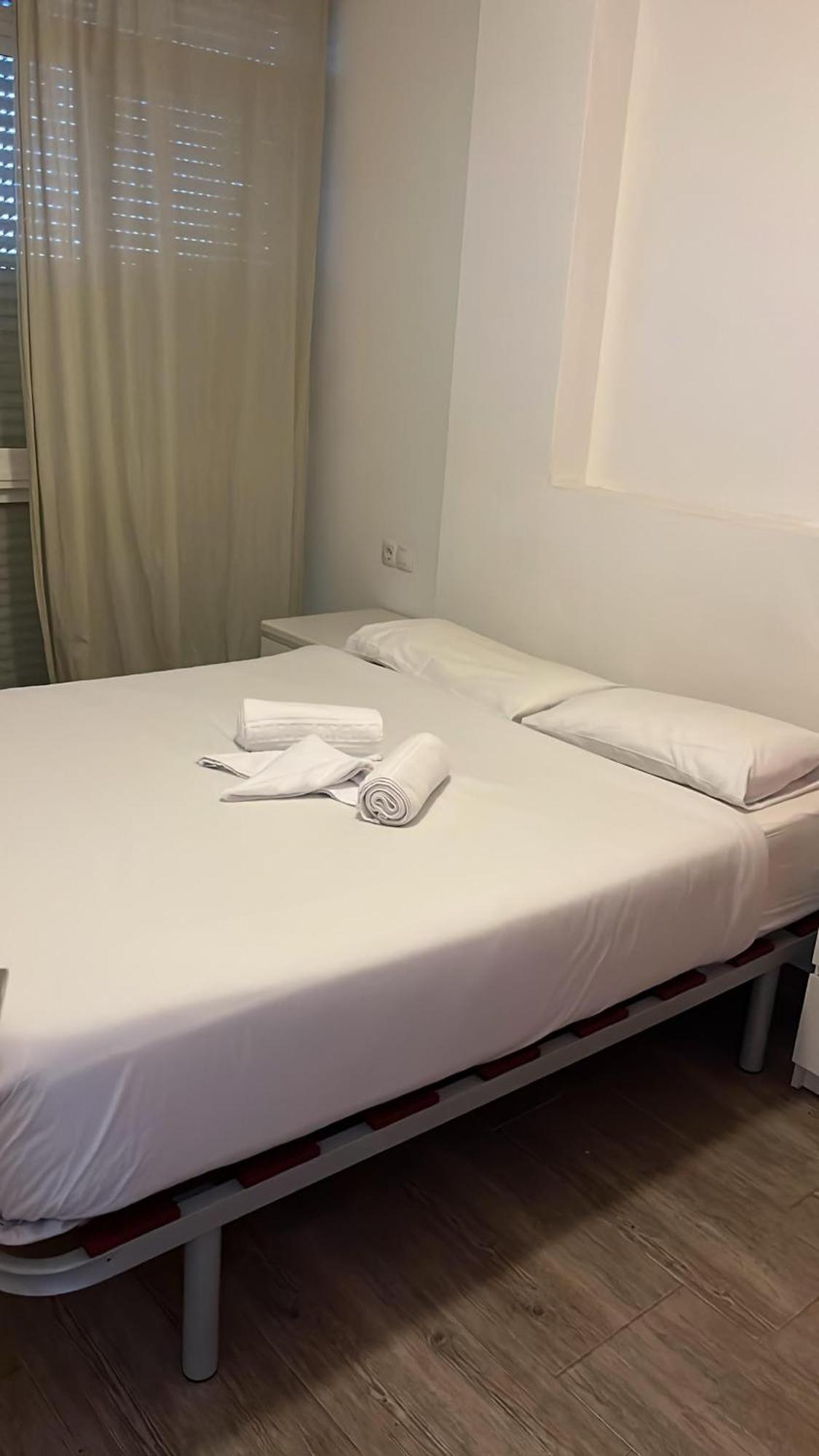 Bonito Apartamento Cerca Del Puerto Малага Экстерьер фото